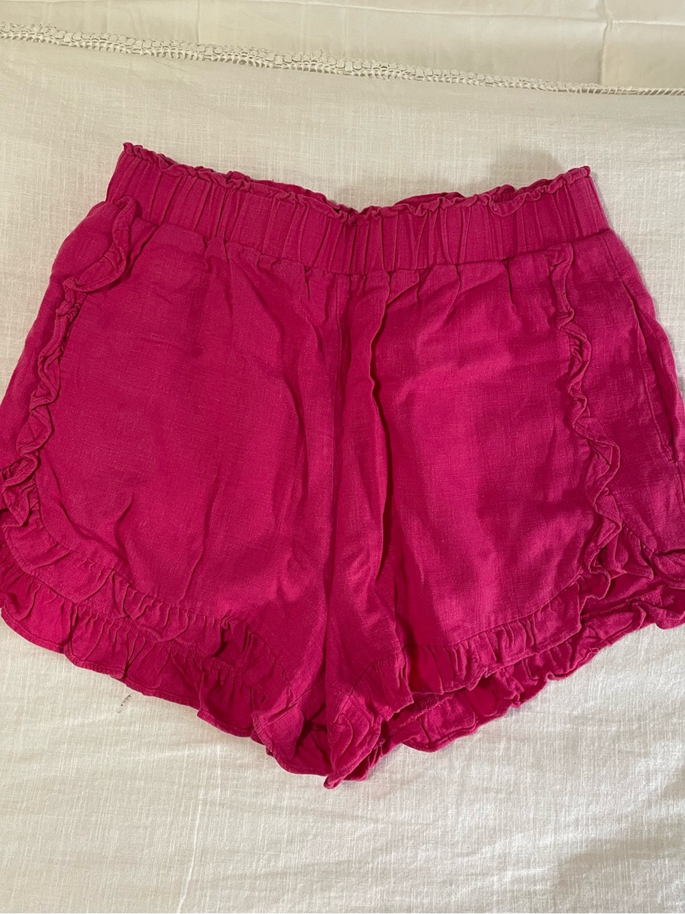 Women’s Hot Pink Ruffle Linen-Blend Shorts